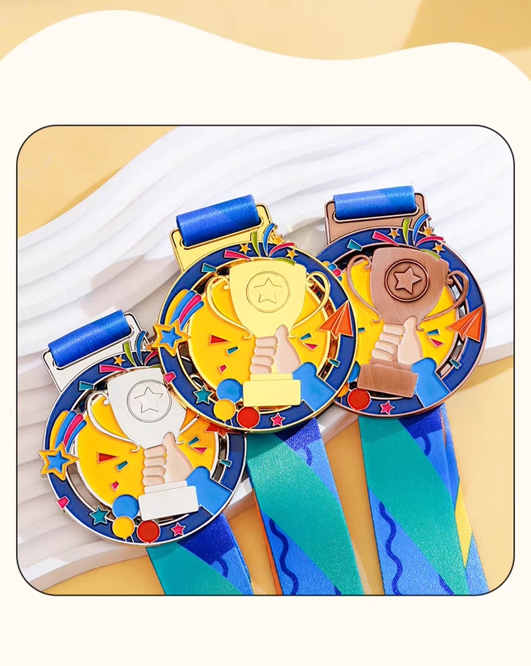 Orpinegift Children's Painted Medal 6.jpg